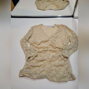 Women's Cream Lacy Top Size Medium